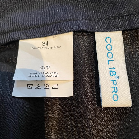 NWT HAGGAR - Cool 18®️Pro Short - Pleated - Navy - Picture 5 of 6